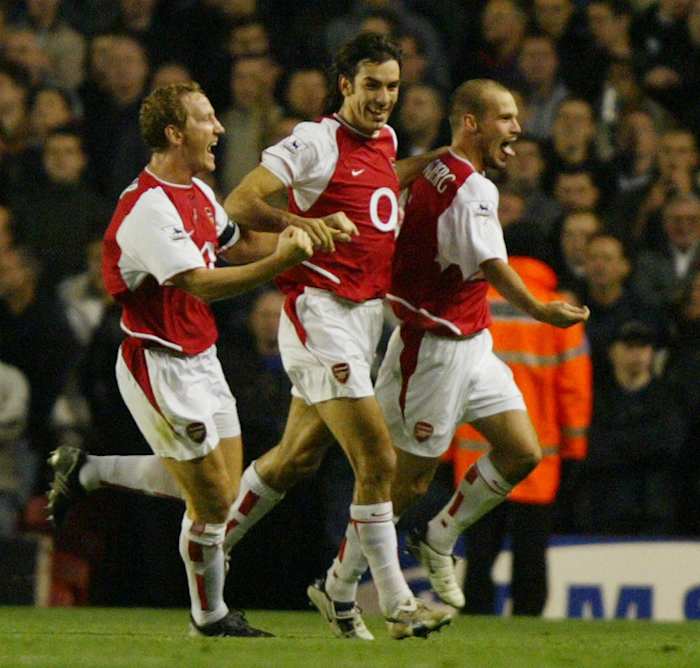 arsenal-s-fredrik-ljungberg-r-celebrat-5cdc306b70741bbb3a000001.jpg